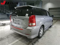 Toyota WISH лот № 10 оценка R  с аукциона в Японии 1