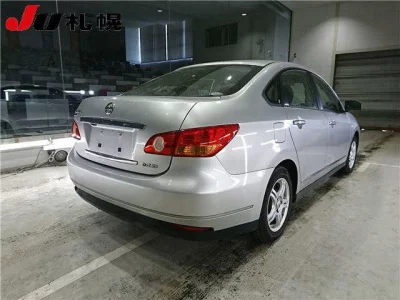 Nissan SYLPHY  с аукциона в Японии