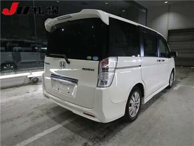 Honda STEP WAGON  с аукциона в Японии
