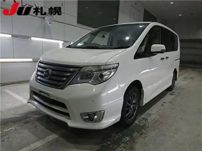 Nissan SERENA  с аукциона в Японии