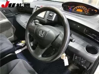 Honda FREED лот № 61 оценка R  с аукциона в Японии 2