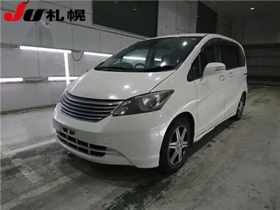 Honda FREED  с аукциона в Японии