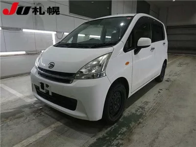 Daihatsu MOVE  с аукциона в Японии