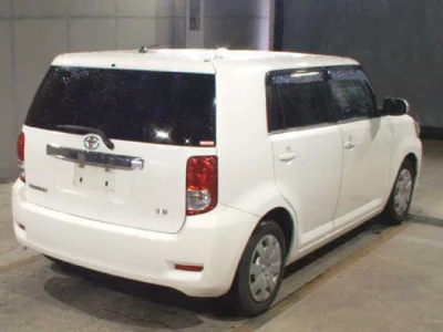 Toyota COROLLA RUMION