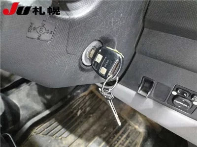 Toyota PASSO  с аукциона в Японии