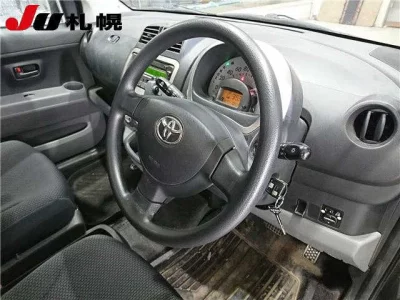Toyota PASSO  с аукциона в Японии