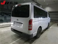 Toyota HIACE VAN лот № 96 оценка R  с аукциона в Японии 1