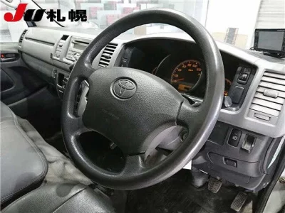 Toyota HIACE VAN  с аукциона в Японии