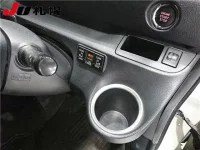 Toyota SIENTA лот № 1042 оценка 3  с аукциона в Японии 3