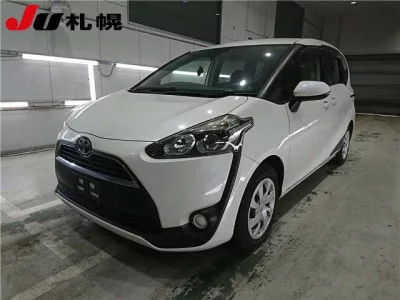 Toyota SIENTA  с аукциона в Японии