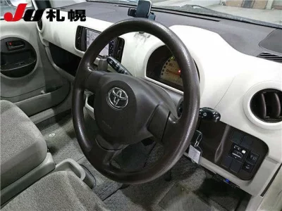Toyota PASSO  с аукциона в Японии