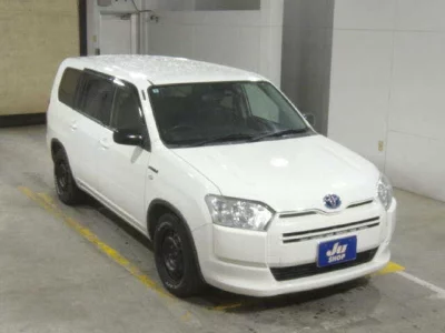 Toyota SUCCEED  с аукциона в Японии