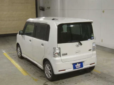 Toyota PIXIS SPACE