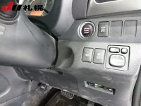 Toyota RACTIS лот № 1053 оценка 3  с аукциона в Японии 3