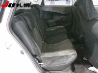 Toyota RACTIS лот № 1053 оценка 3  с аукциона в Японии 6