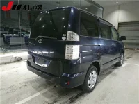 Toyota VOXY лот № 92 оценка R  с аукциона в Японии 1