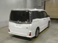 Toyota VOXY лот № 4108 оценка 3.5  с аукциона в Японии 4