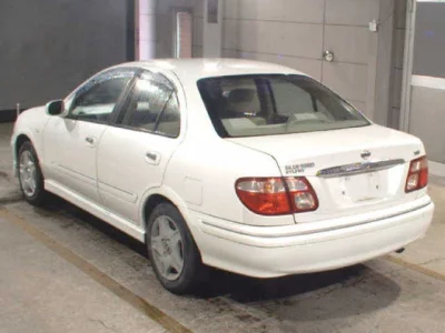 Nissan SYLPHY  с аукциона в Японии