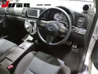 Toyota WISH лот № 9214 оценка 3  с аукциона в Японии 2