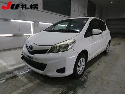 Toyota VITZ  с аукциона в Японии