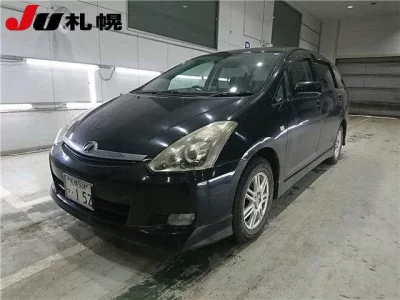 Toyota WISH  с аукциона в Японии