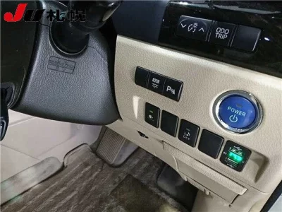 Toyota VELLFIRE  с аукциона в Японии