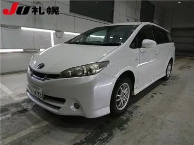 Toyota WISH  с аукциона в Японии