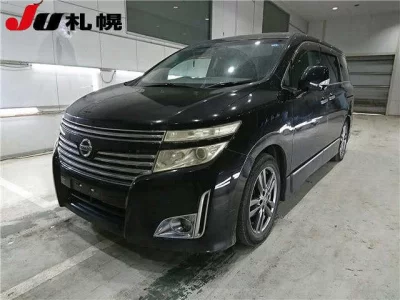 Nissan ELGRAND  с аукциона в Японии