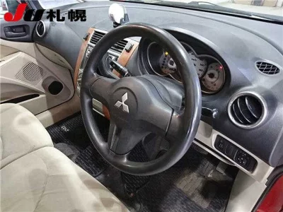 Mitsubishi COLT PLUS