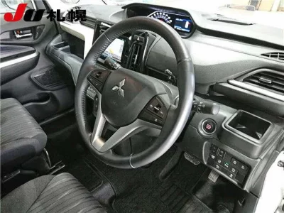 Mitsubishi DELICA D2