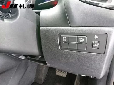 Mazda AXELA  с аукциона в Японии