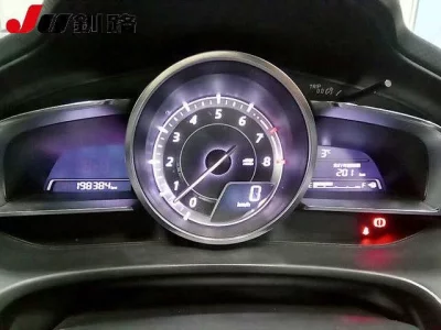 Mazda AXELA  с аукциона в Японии