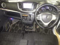 Suzuki WAGON R лот № 8009 оценка 3.5  с аукциона в Японии 2