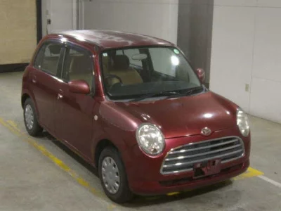 Daihatsu MIRA  с аукциона в Японии