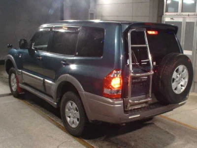 Mitsubishi PAJERO