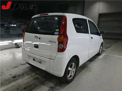 Daihatsu MIRA  с аукциона в Японии