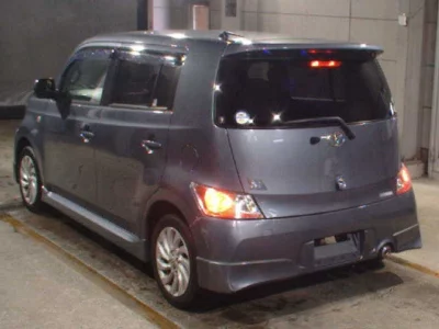 Toyota BB  с аукциона в Японии