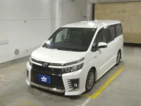 Toyota VOXY лот № 2098 оценка 4  с аукциона в Японии 3