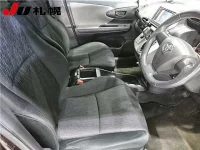 Toyota WISH лот № 1070 оценка R  с аукциона в Японии 4