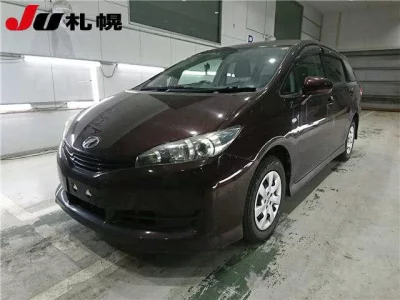 Toyota WISH  с аукциона в Японии