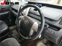 Toyota VOXY лот № 128 оценка R  с аукциона в Японии 2