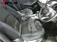 Mazda AXELA лот № 124 оценка 3  с аукциона в Японии 3