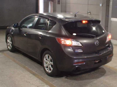 Mazda AXELA  с аукциона в Японии