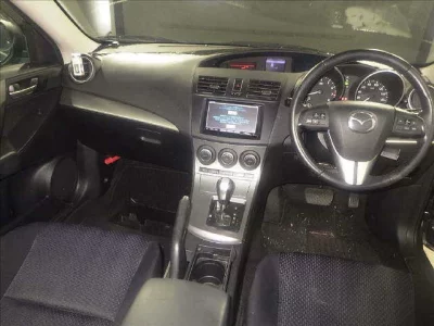 Mazda AXELA  с аукциона в Японии