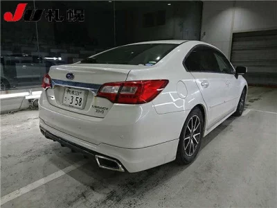 Subaru LEGACY B4