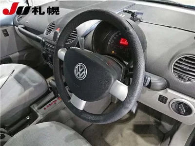 Volkswagen NEW BEETLE