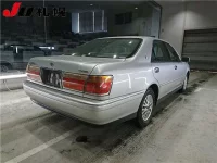 Toyota CROWN лот № 1101 оценка 3.5  с аукциона в Японии 1