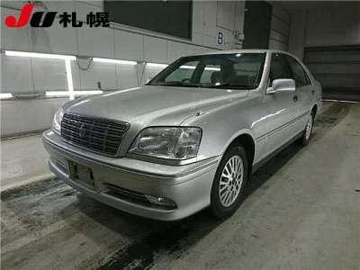 Toyota CROWN  с аукциона в Японии