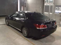 Toyota CROWN лот № 3042 оценка 3.5  с аукциона в Японии 1