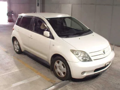 Toyota IST